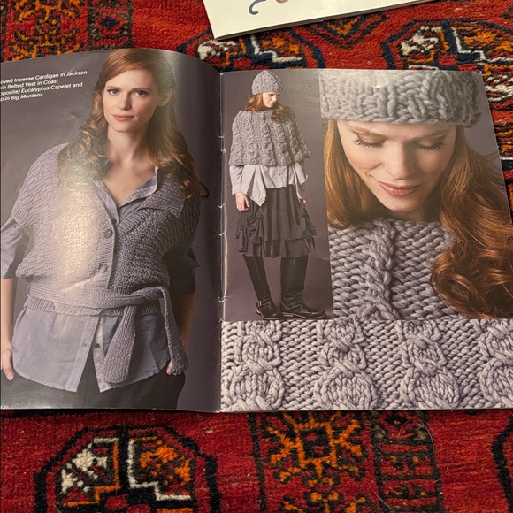 Four Knitting Pattern Books. - Picture 7 of 14